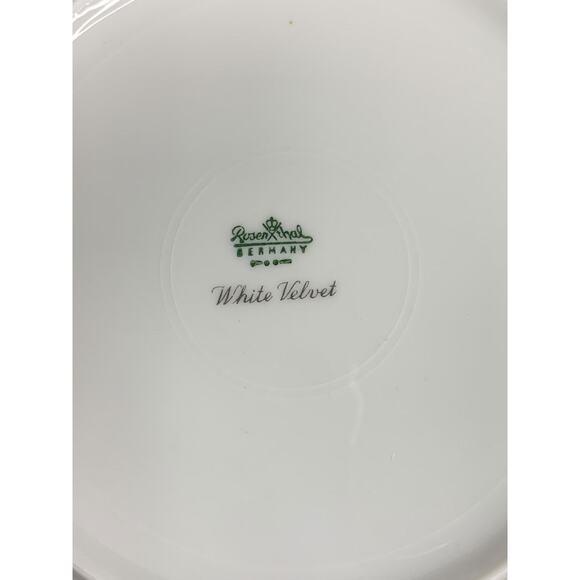 Rosenthal Germany White Velvet 7.75 Inch Salad Plate Gold Trim - Picture 5 of 6